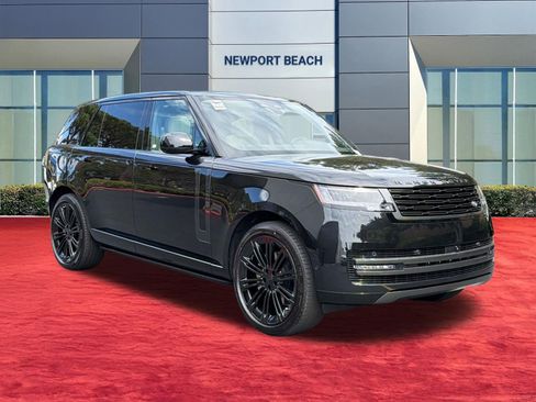New 2026 Land Rover Range Rover Long Wheelbase SE image 8