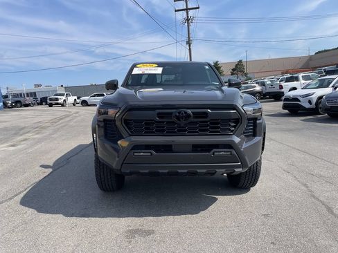 Certified 2026 Toyota Tacoma TRD Off-Road w/ TRD Off Road Premium Package AWD/4WD image 5