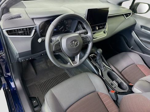 Used 2024 Toyota Corolla SE image 9