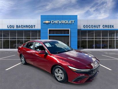 Used 2024 Hyundai Elantra SE