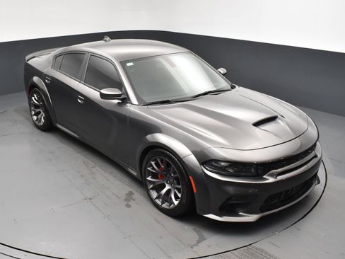 Used 2022 Dodge Charger SRT Hellcat w/ Harman/Kardon Audio Group image 16