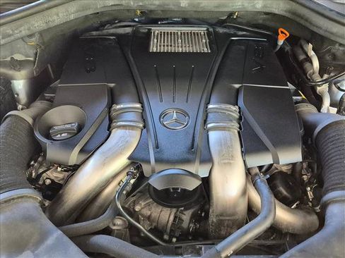 Used 2019 Mercedes-Benz GLS 550 4MATIC image 23