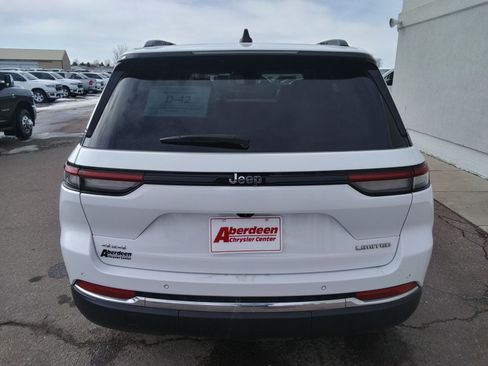 Used 2023 Jeep Grand Cherokee Limited w/ Trailer Tow Prep Group (B) image 6