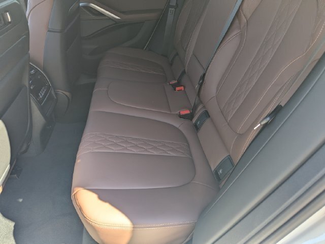 New 2027 BMW X6 xDrive40i AWD/4WD image 17