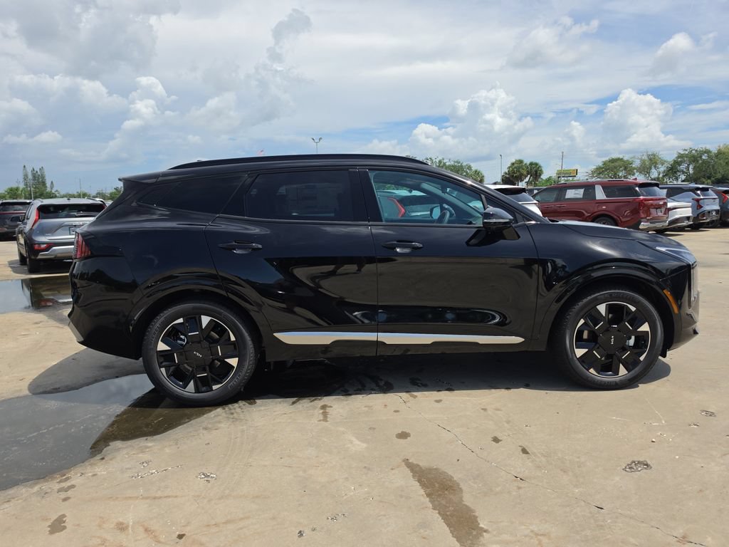 New 2026 Kia Sportage SX FWD image 9
