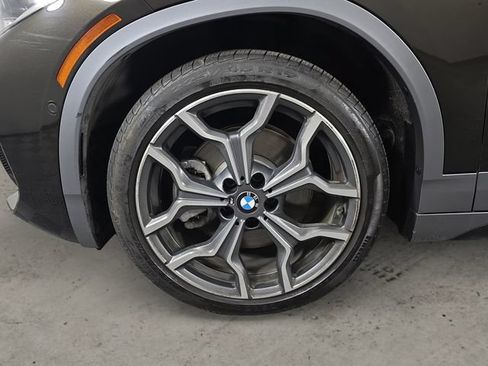 Used 2018 BMW X2 xDrive28i w/ M SportX Package AWD/4WD image 9