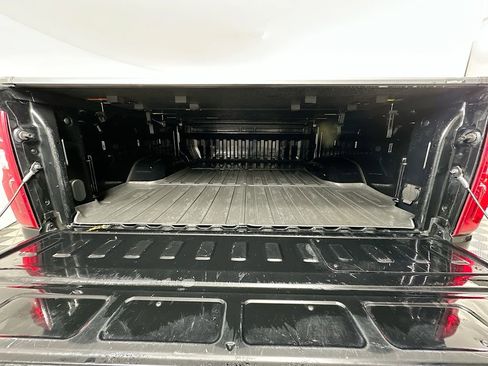 Used 2020 Chevrolet Silverado 2500 LTZ w/ LTZ Texas Edition RWD image 25