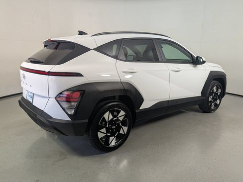 Certified 2025 Hyundai Kona SEL FWD image 7