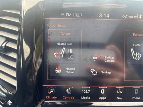 Used 2020 Jeep Cherokee Limited w/ Technology Group AWD/4WD image 21