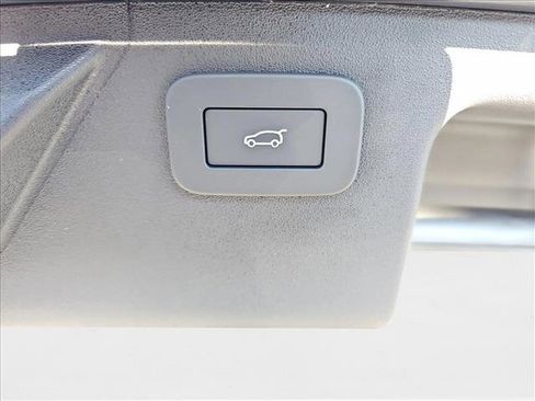 New 2025 Land Rover Discovery Sport S image 13