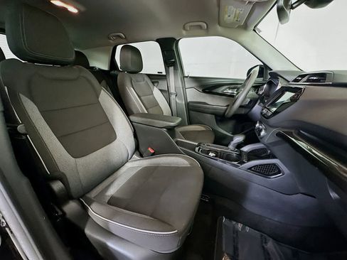 Used 2023 Chevrolet TrailBlazer LT w/ Convenience Package FWD image 14