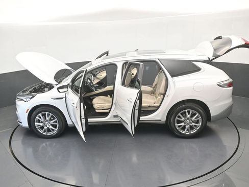 Used 2024 Buick Enclave Essence w/ Experience Buick Package FWD image 71