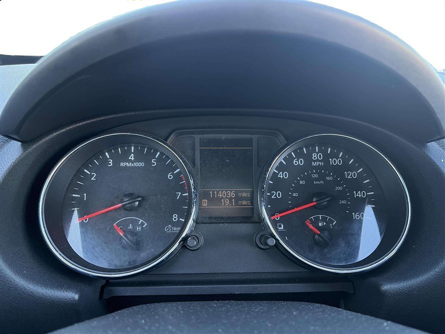 Used 2013 Nissan Rogue SV AWD/4WD image 23