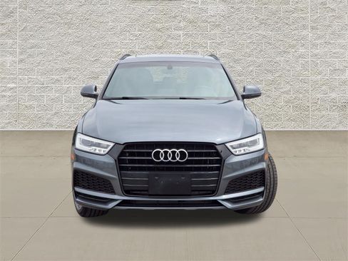 Used 2018 Audi Q3 2.0T Premium Plus w/ Premium Plus Package AWD/4WD image 2