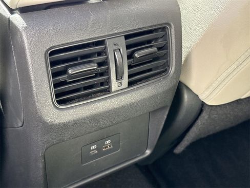 Used 2023 Nissan Rogue SL image 21