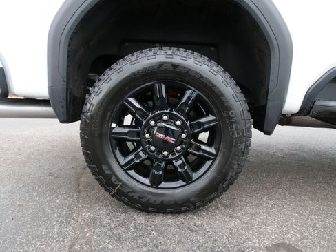New 2026 GMC Sierra 2500 AT4 w/ AT4 Premium Plus Package image 12