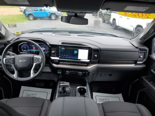 Used 2023 Chevrolet Silverado 1500 RST w/ Redline Edition AWD/4WD image 15