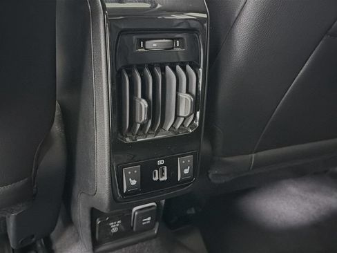 Used 2022 Jeep Compass Limited w/ Elite Group AWD/4WD image 29