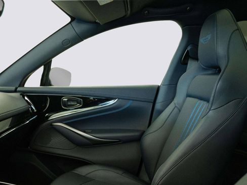 Used 2025 Aston Martin DBX 707 image 14