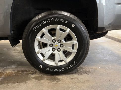 Used 2022 Chevrolet Colorado LT w/ Fleet Safety Package image 28