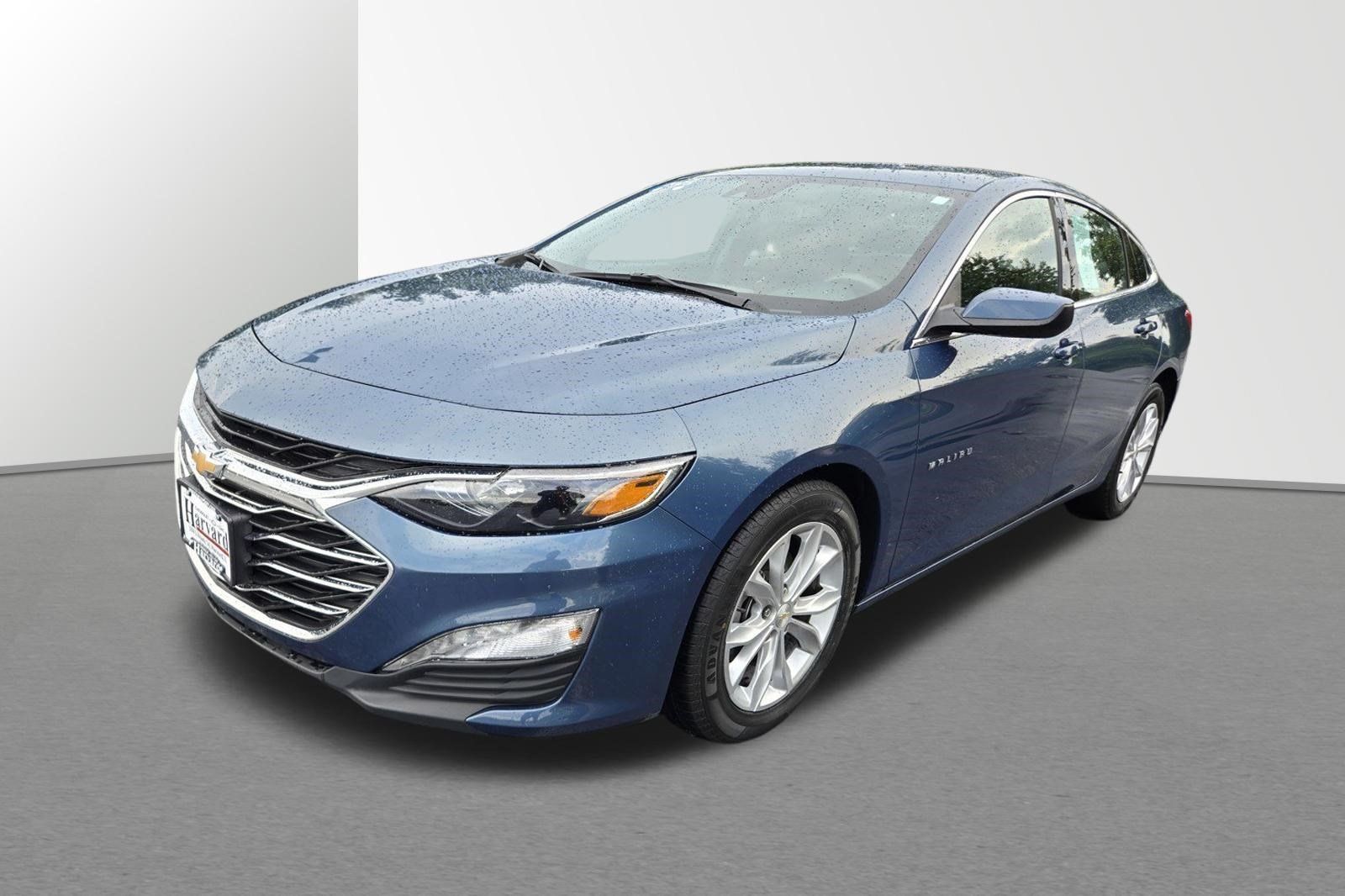 Used 2025 Chevrolet Malibu LT FWD image 3