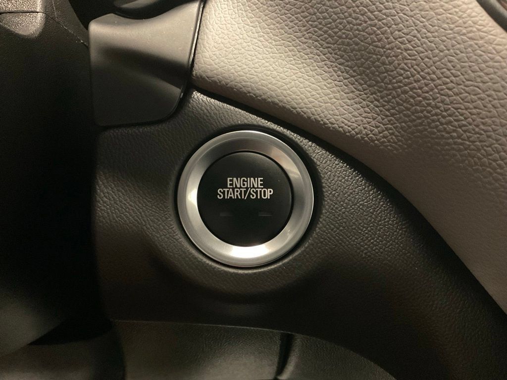 Used 2023 Chevrolet Equinox LT AWD/4WD image 20