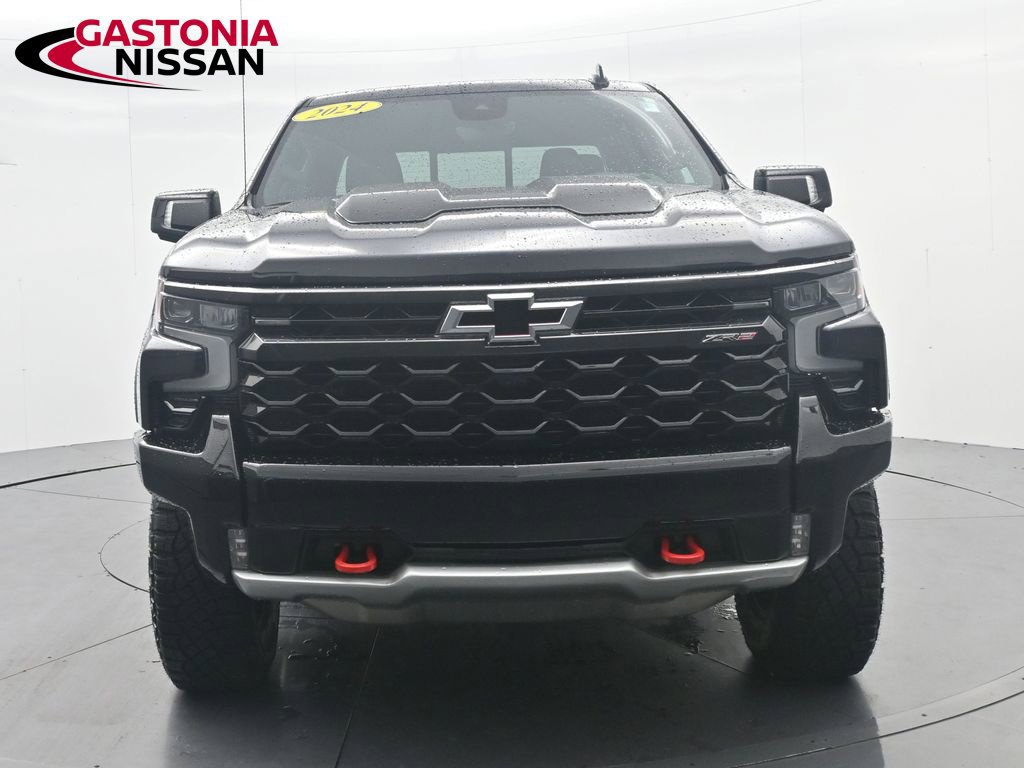 Used 2024 Chevrolet Silverado 1500 ZR2 w/ Technology Package AWD/4WD image 2