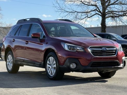 Used 2019 Subaru Outback 2.5i Premium image 8