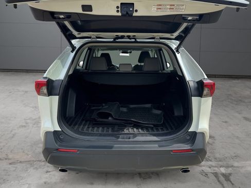 Used 2022 Toyota RAV4 XLE Premium AWD/4WD image 19
