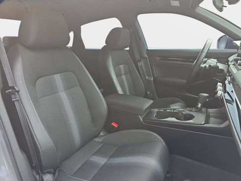 Used 2025 Honda Civic Sport image 12