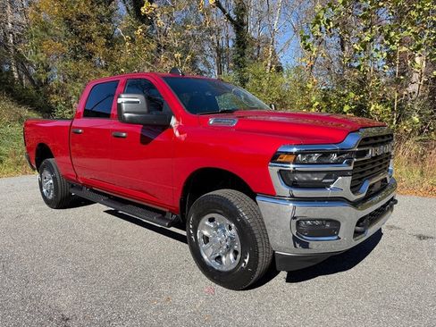 Used 2026 RAM 2500 Tradesman AWD/4WD image 4