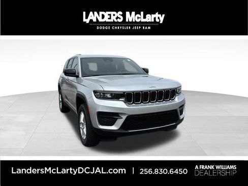 New 2026 Jeep Grand Cherokee Laredo w/ Trailer Tow Package AWD/4WD image 1