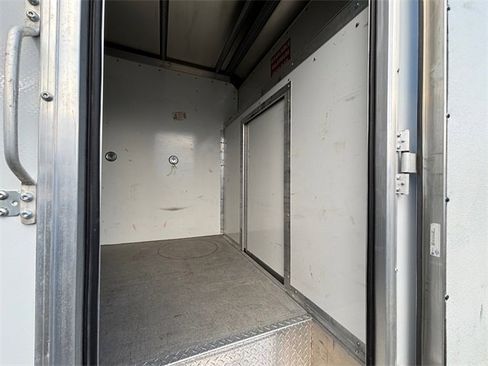 Used 2022 Ford E-350 and Econoline 350 Super Duty w/ Power Windows & Locks Group image 36