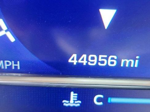 Used 2023 Chevrolet Silverado 1500 ZR2 w/ Technology Package image 29