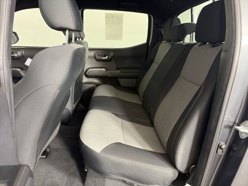 Used 2023 Toyota Tacoma TRD Sport w/ Technology Package image 7