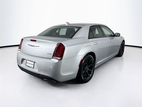 Used 2019 Chrysler 300 Touring w/ Sport Appearance Package RWD image 2