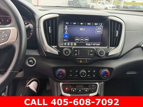 Used 2024 GMC Terrain SLT AWD/4WD image 11