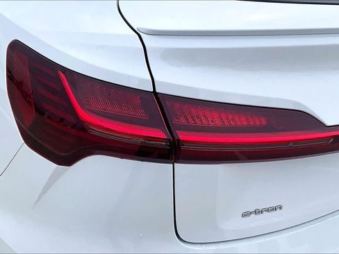 Used 2021 Audi e-tron Premium Plus AWD/4WD image 27