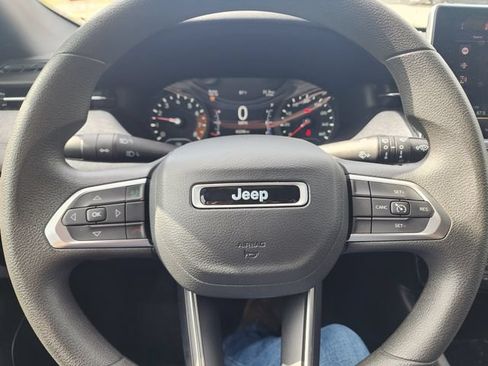 Used 2024 Jeep Compass Sport AWD/4WD image 6