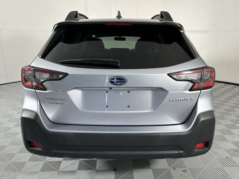 Used 2024 Subaru Outback Premium AWD/4WD image 7
