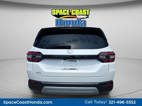 Certified 2025 Honda Pilot EX-L image 11