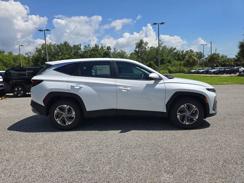 New 2026 Hyundai Tucson Blue SE FWD image 8