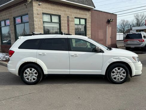 Used 2014 Dodge Journey SE w/ Flexible Seating Group image 4