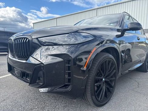Used 2024 BMW X5 xDrive40i w/ M Sport Package image 28