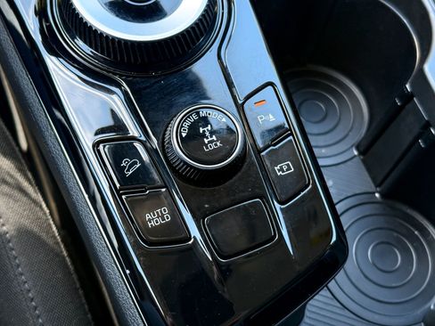Certified 2025 Kia Sportage LX AWD/4WD image 24