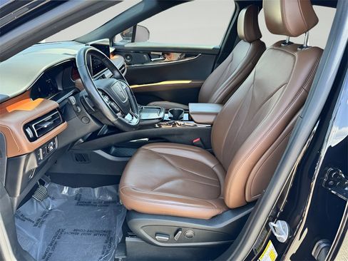 Used 2022 Lincoln Nautilus Reserve w/ Equipment Group 201A image 10