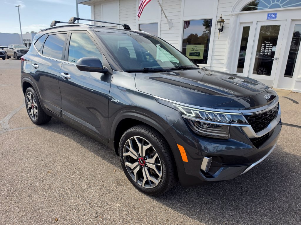 Used 2022 Kia Seltos SX AWD/4WD image 3