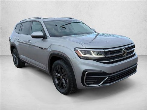 Used 2022 Volkswagen Atlas SEL R-Line image 3