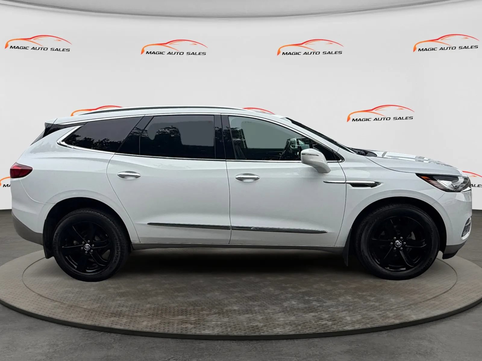 Used 2020 Buick Enclave Essence w/ Sound and Sites Package AWD/4WD image 6