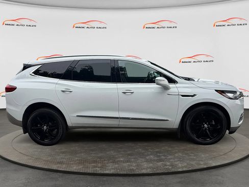 Used 2020 Buick Enclave Essence w/ Sound and Sites Package AWD/4WD image 6